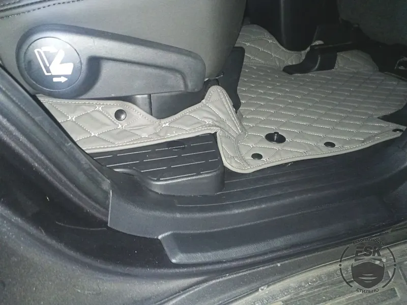Toyota Land Cruiser Prado 150: стёганое основание без части ЕВА-вставок, фото 2
