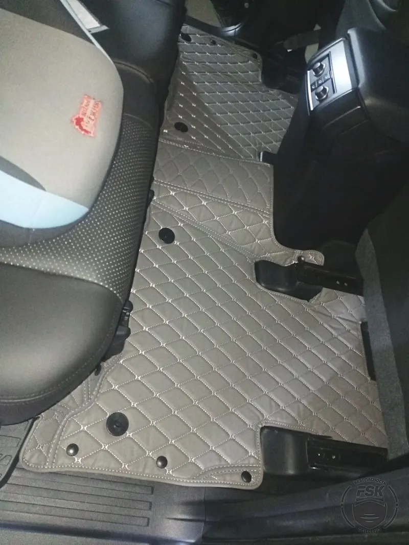 Toyota Land Cruiser Prado 150: стёганое основание без части ЕВА-вставок, фото 3