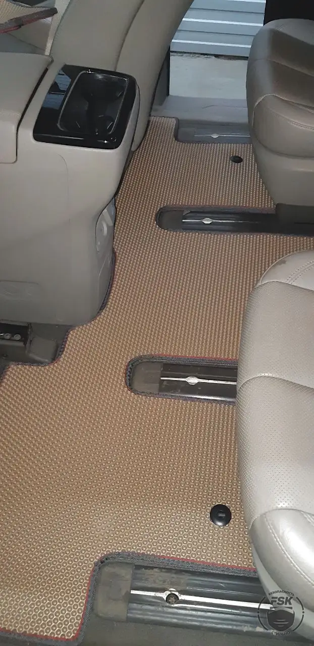 Kia Carnival 2017: коричневые ЕВА-коврики, фото 4