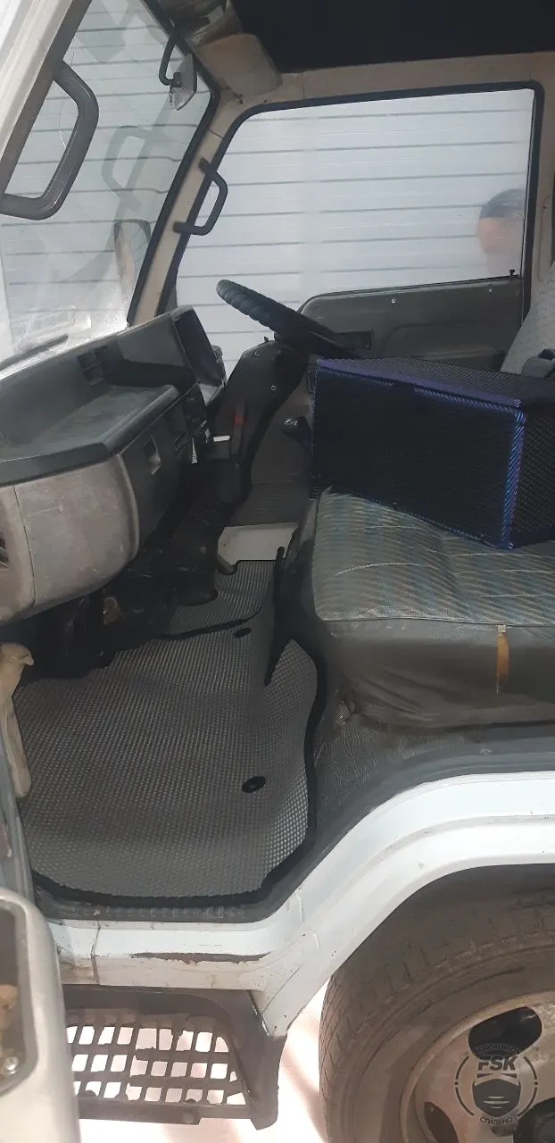 Mitsubishi Canter 1990: серые ЕВА-коврики, фото 1