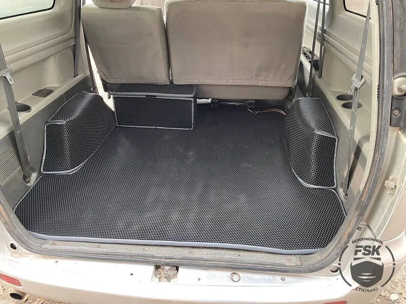 Toyota TownAce 2000: чёрные ЕВА-коврики, фото 5