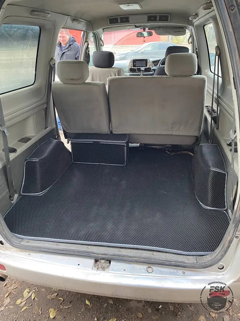 Toyota TownAce 2000: чёрные ЕВА-коврики, фото 6