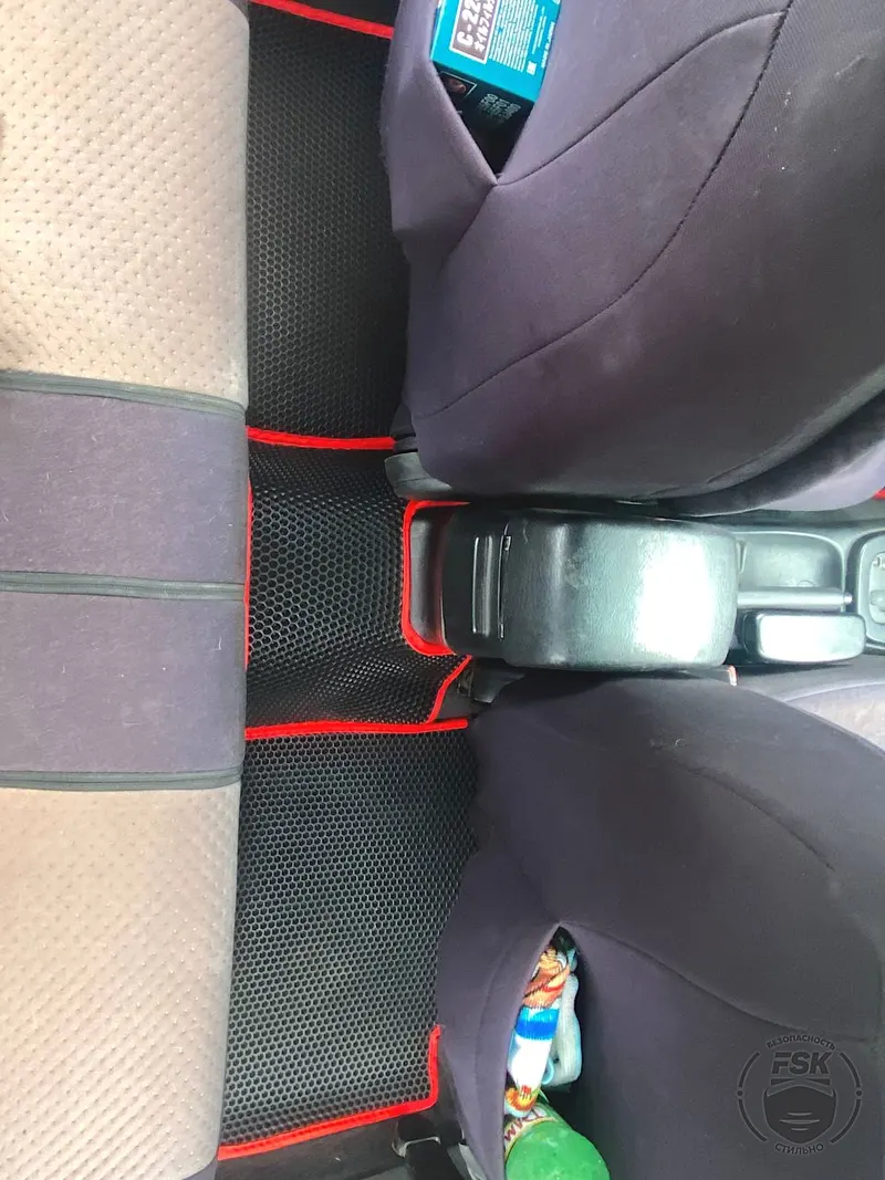 Nissan Almera Classic 2011: чёрные ЕВА-коврики, фото 3