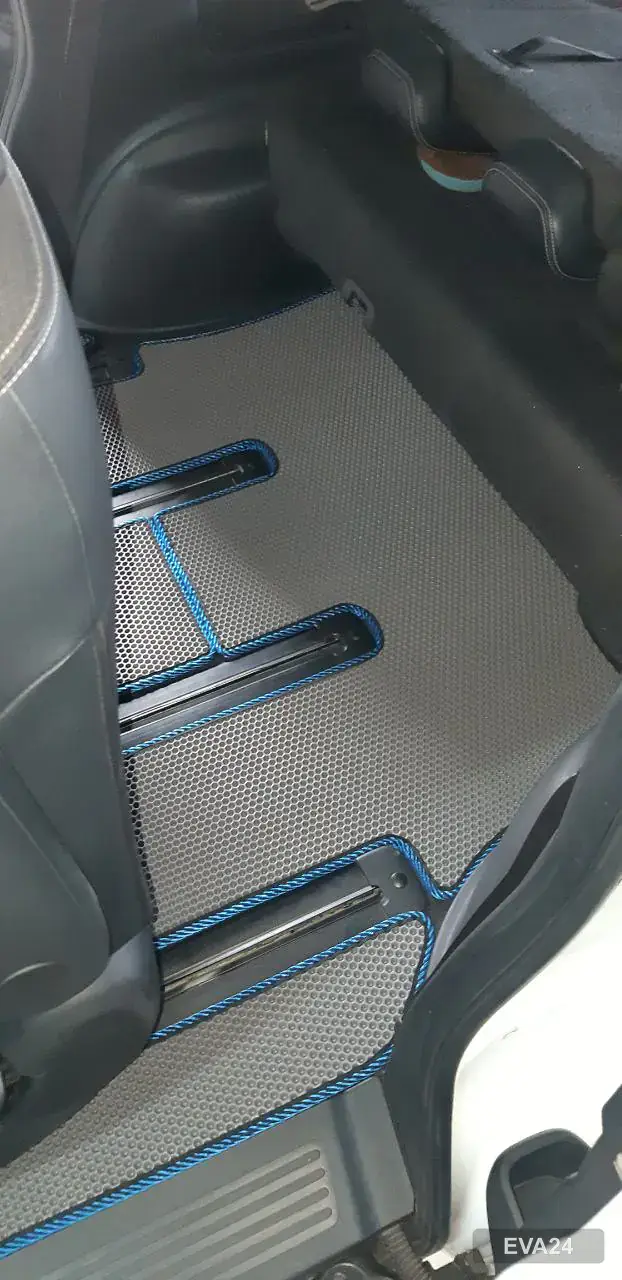 Задняя зона Honda StepWgn Spada 2014 RK-5 с серым ЕВА-ковриком