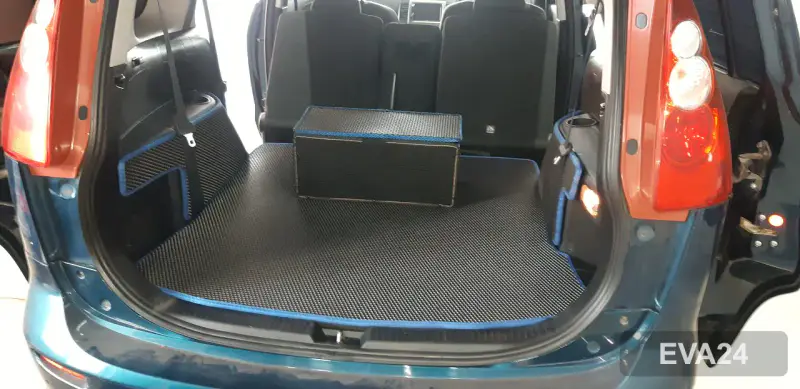 Салон Mazda Premacy 2005 CREW с черным ЕВА-комплектом