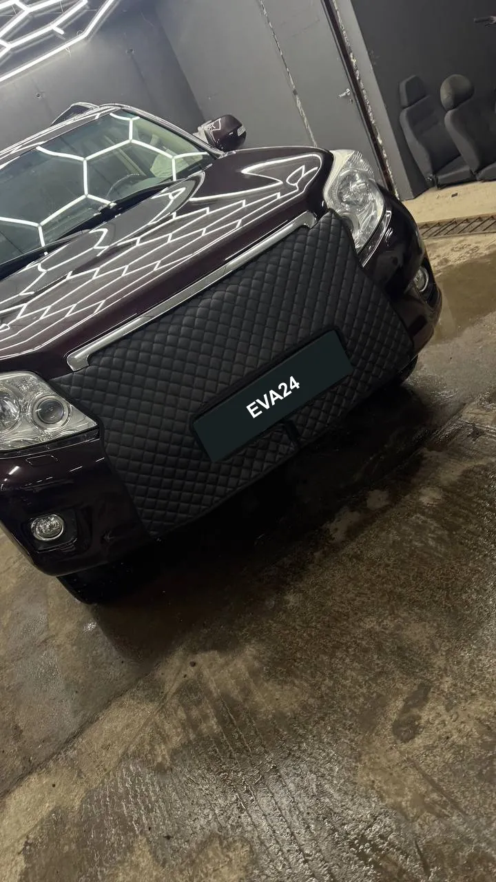 Утеплитель решётки радиатора на Toyota Land Cruiser Prado 2008 — вид установленного изделия